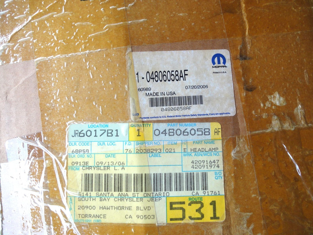 純正部品 05-07 右 ダッジ マグナム ヘッドランプ ヘッドライト 4806058AF 04806058AF Headlamp Head(10枚目)