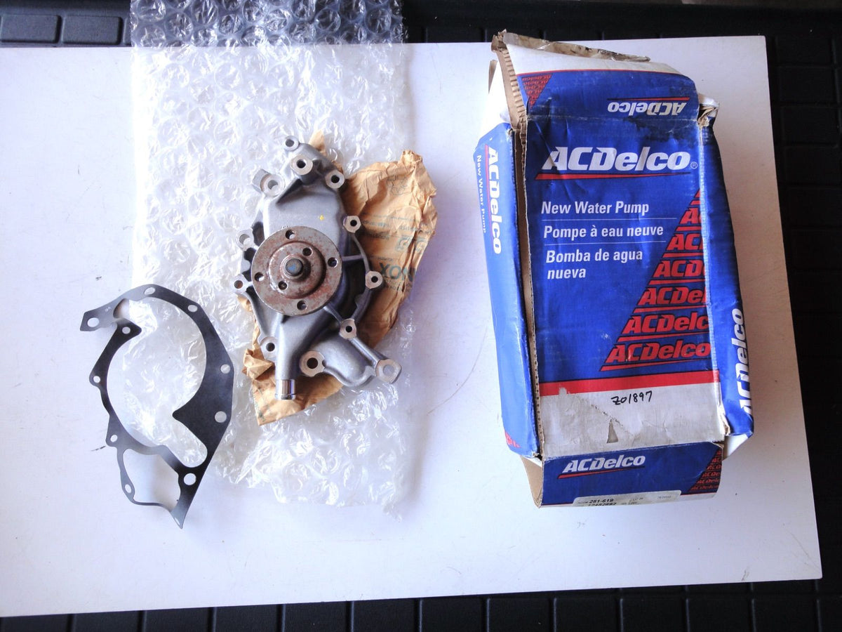 純正部品 93-95 3.4L V6 ポンティアック ファイヤーバード シボレー カマロ エンジン冷却水 ウォーターポンプ 12482692 pontiac firebird chevrolet camaro Engine water pump