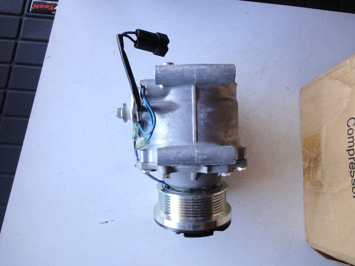エアコン コンプレッサー 55036679AB（2枚目）