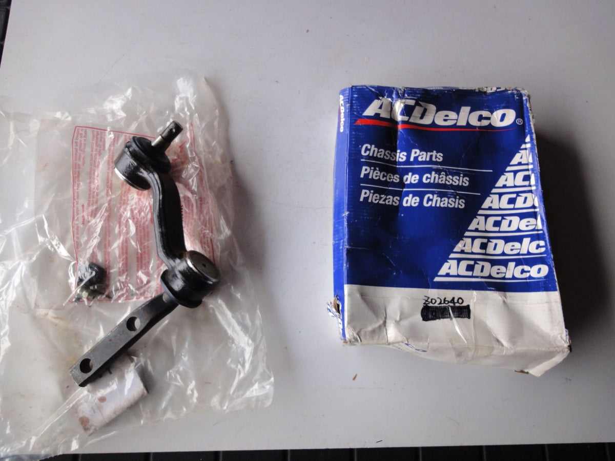 純正部品 セビル エルドラド シボレー ブレイザー 88911297 Idler arm ステアリング アイドラーアーム GMC ジミー S10 S15