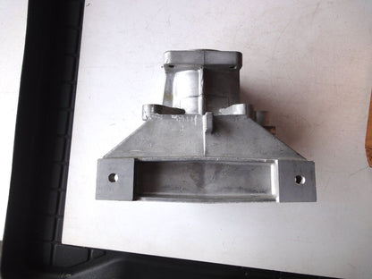 純正部品 91-02 4L80E K1500 K2500 K3500 8680913 Transmission Case Extension トランスミッション ケース エクステンション シボレー GMC