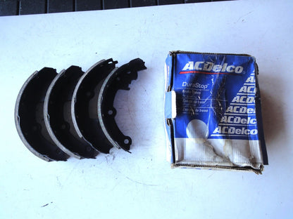 純正部品 85-91 ブレーキシュー 18029729 Brake shoe キャデラック シマロン ポンティアック 6000 pontiac cadillac