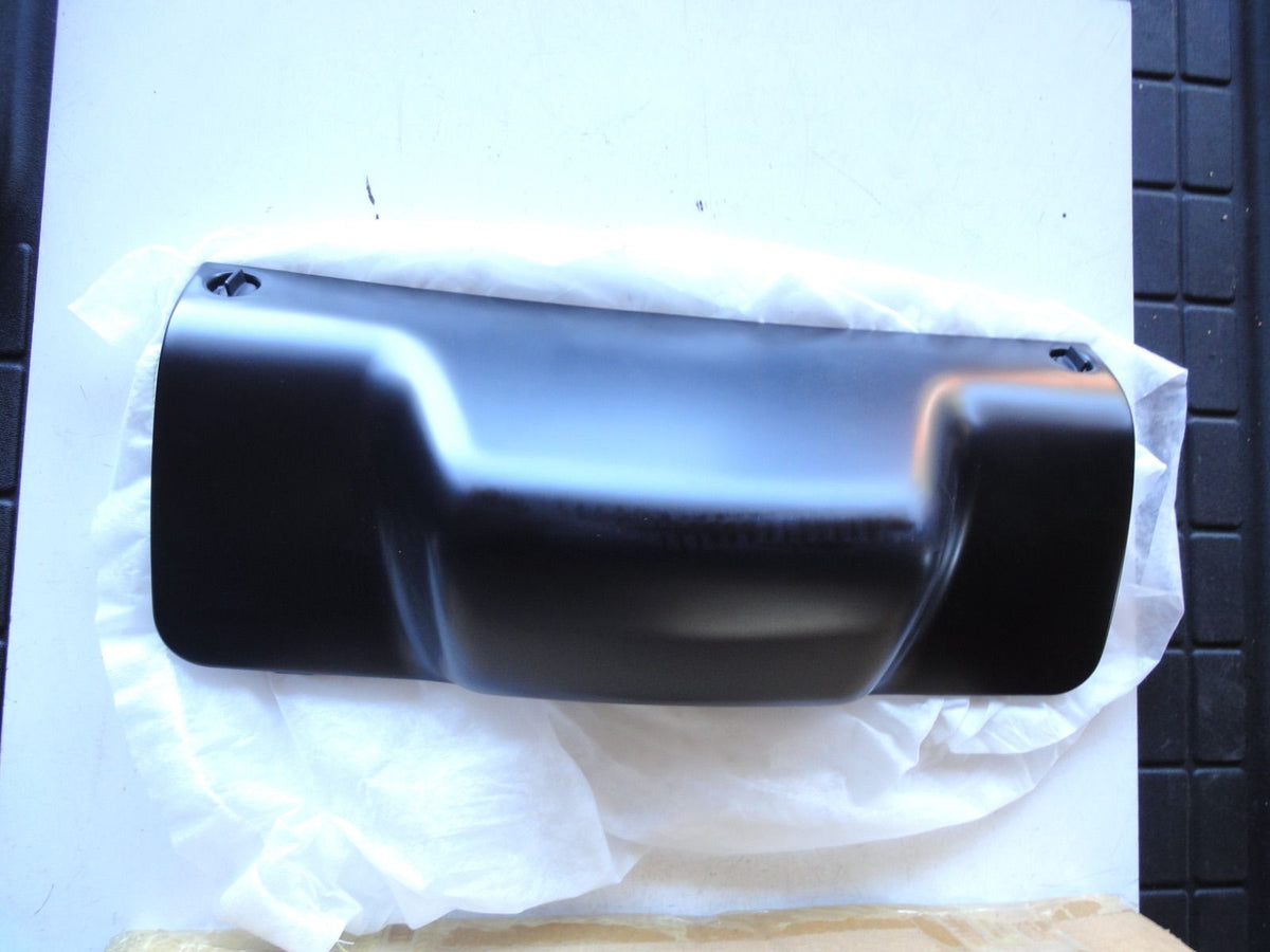 牽引フックカバー 3L7Z-17F759-AAPTM（2枚目）