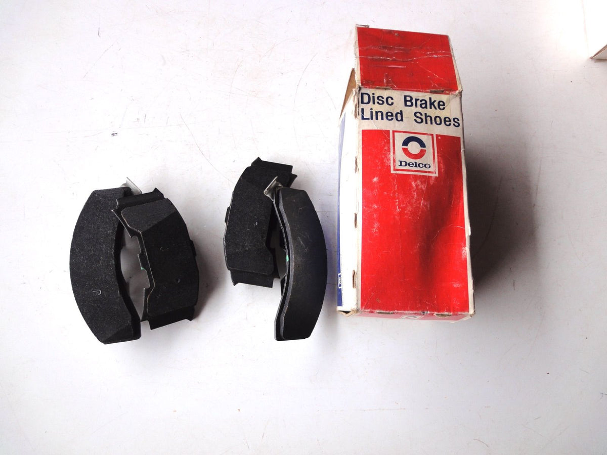 純正部品 84-87 ポンティアック フィエロ ブレーキパッド 18011289 brake pad Pontiac Fiero
