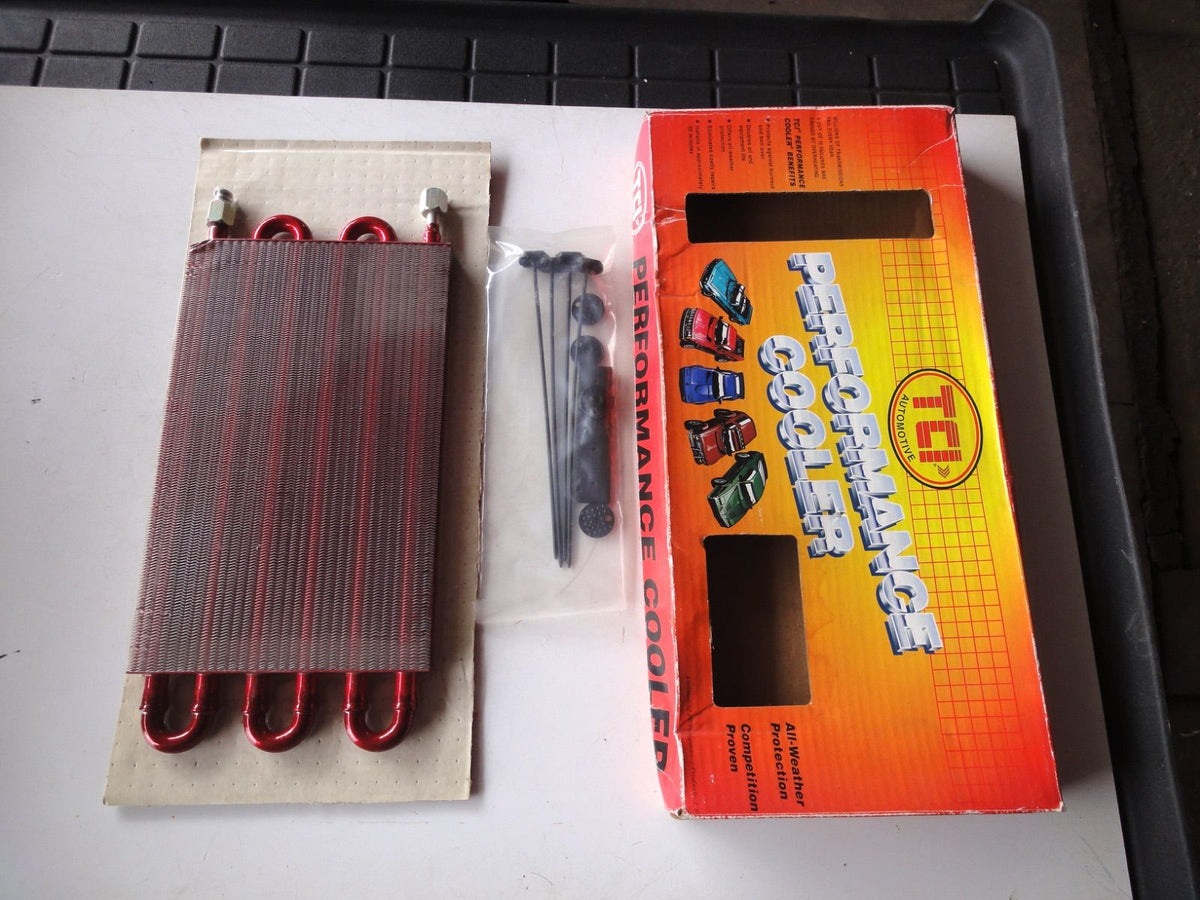 レーシングトランスミッションクーラー Racing Transmission Cooler TCI 823500 Checked up to 300 PSI -6 AN メスねじ