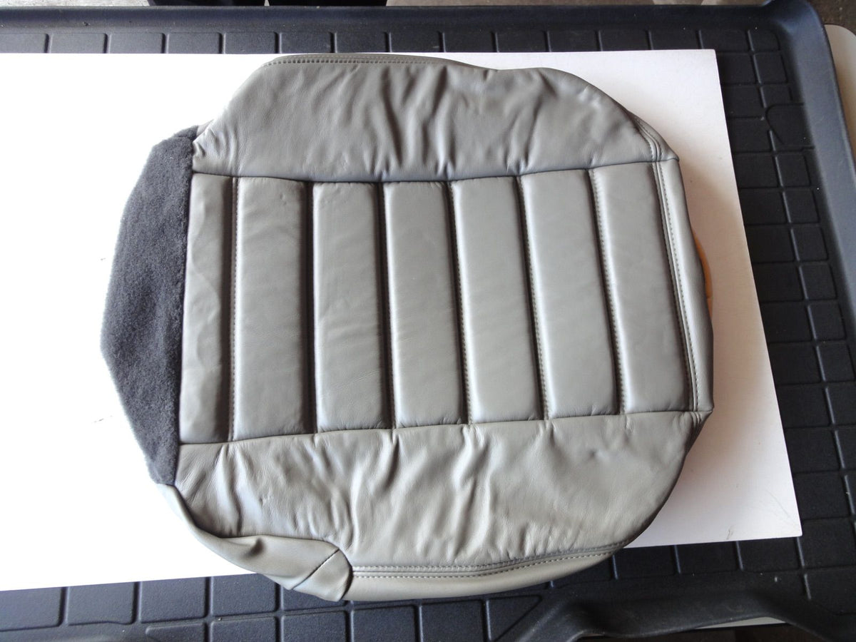 純正部品 左 ハマー H2 フロントシート クッション シート カバー 運転席側 hummer h2 cushion Seat Cover front 12001679D Drive side