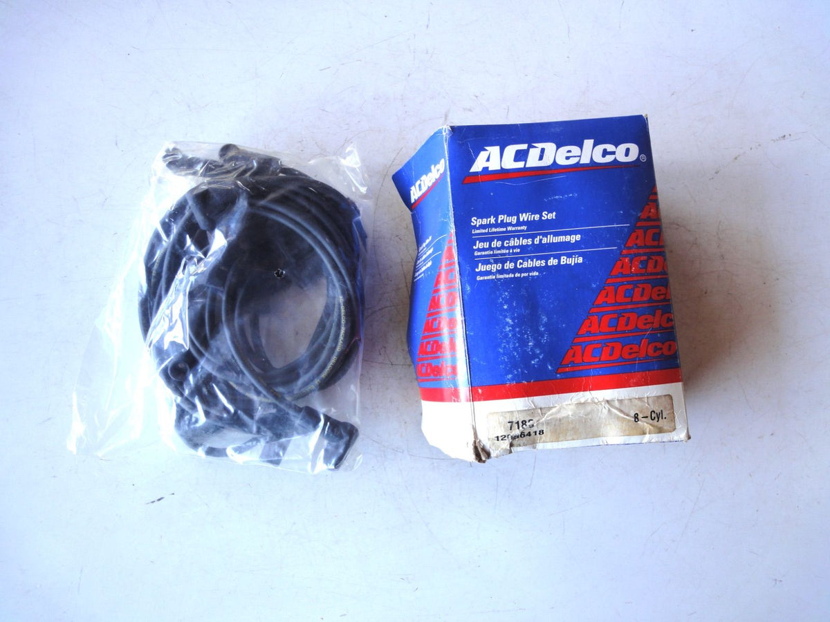 純正部品 94-97 P30 P3500 G30 G3500 C2500 C3500 サバーバン GMC シボレー スパークプラグワイヤーセット 12096418 Spark Plug Wire Set SUBURBAN
