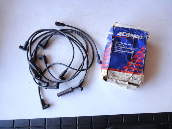 純正部品 92-95 シボレー ブレイザー アストロ G10 G20 G30 G1500 G2500 G3500 ジミー サファリ ソノマ オールズモビル ブラバダ 19154583 Spark Plug Wire Set スパークプラグワイヤーセット