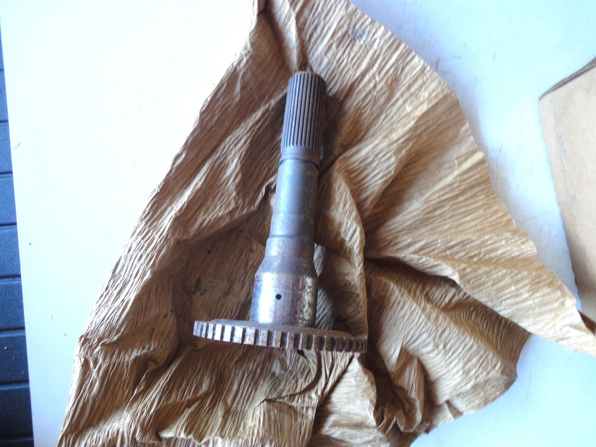純正部品 シボレー アウター シャフト Chevrolet 8661634 Output Shaft 出力軸 GMC C1500 C2500 C3500 K1500 K2500 K3500
