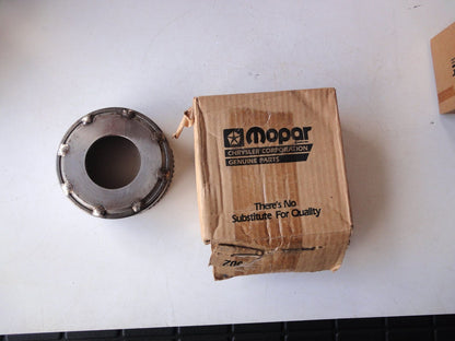 純正部品 84-03 ダッジ ラム ワゴン バン W150 W250 W350 RAM1500 RAM2500 RAM3500 D150 D250 D350 フロント アニュラス ギア 2892656 Front Annulus gear