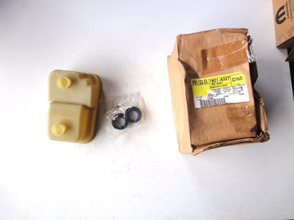 シボレー・GMC / キャデラック / リンカーン / マーキュリー / フォード 18014327 ブレーキ マスター シリンダー リザーバー Brake Master Cylinder Reservoir 18014327
