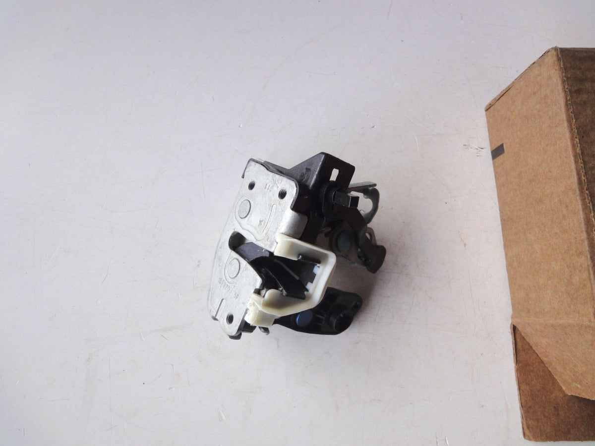 純正部品 03-09 左 フォード エクスペディション / リンカーン ナビゲーター リア ドアラッチ Rear Door Latch Ford Expedition Lincoln Navigator 6L3Z-1626413-A