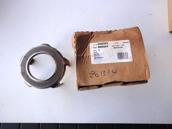 原厂零件 GMC G1500 G2500 G3500 凯迪拉克 弗利特伍德 凯雷德 别克 路霸 莱尼尔 变速箱 3-4离合器卡环 8685043 Transmission 3, 4 Clutch RING