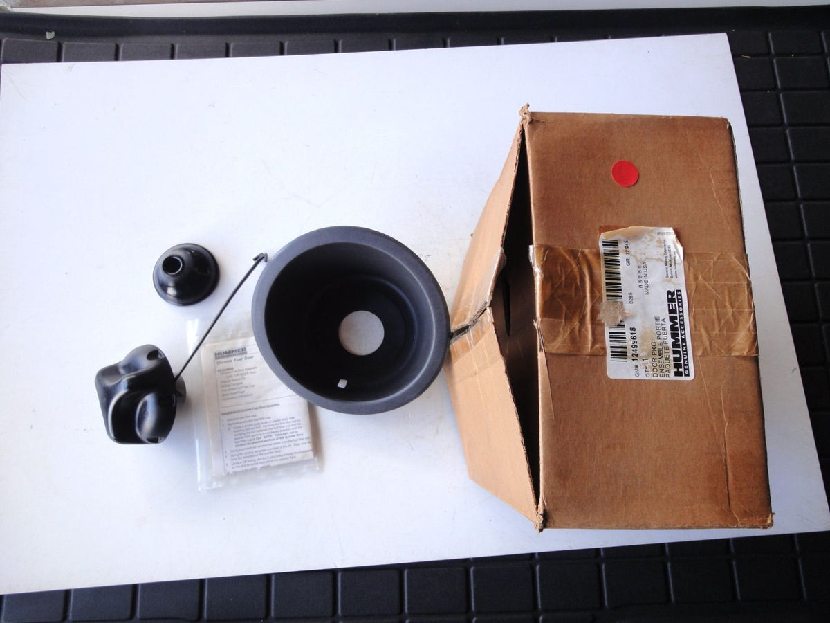 純正部品 ハマー HUMMER H3 H3T Fuel Tank Filler Door 12499618 燃料 タンク フィラー キャップ 蓋 カバー フューエル フィラ パイプ ハウジング