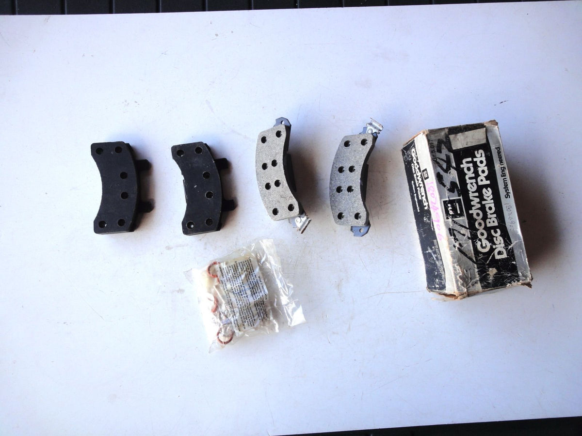 純正部品 84-92 シボレー カマロ ポンティアック ファイヤーバード ブレーキ パッド 18024906 Brake Pads Chevrolet Camaro Pontiac Firebird