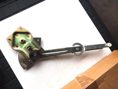 純正部品 85-91 右 シボレー GMC G10 G20 G30 G1500 G2500 G3500 フロント ウィンドウ レギュレーター 22049765 Front Window Regulator Chevrolet