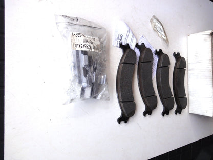 純正部品 98-03 ダッジ RAM2500 RAM3500 B2500 B3500 ダッジ Dodge 88916882 brake pa（2枚目）