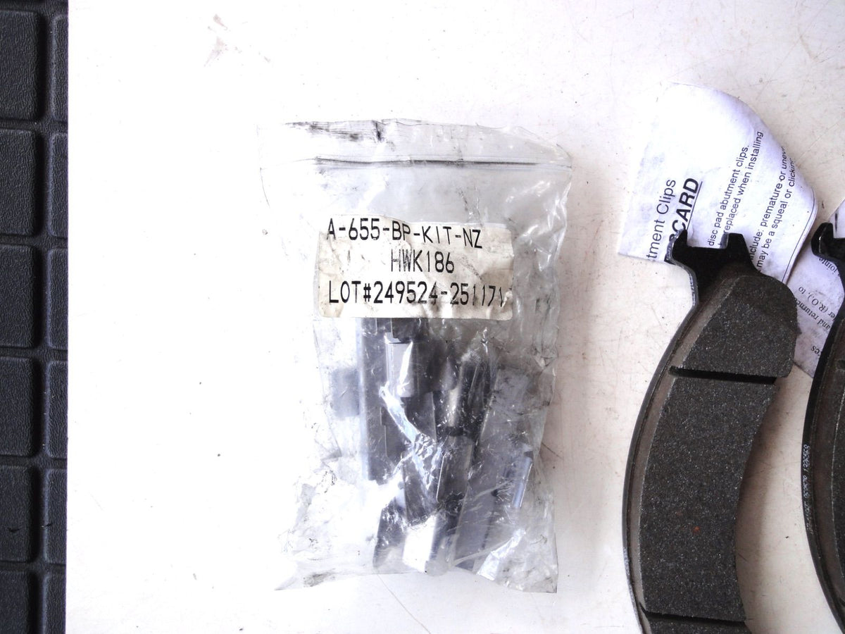 純正部品 98-03 ダッジ RAM2500 RAM3500 B2500 B3500 ダッジ Dodge 88916882 brake pa（3枚目）