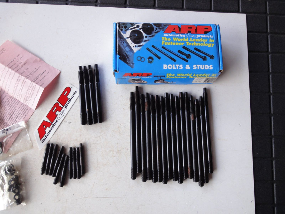 シリンダー ヘッド スタッド ボルト ARP 234-4316 SBC LS1 RO-SERIES cylinder head stud B（2枚目）