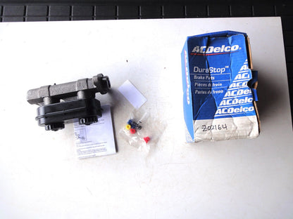 純正部品 90-97 B150 B250 B350 B1500 B2500 B3500 18030714 Brake Master Cylinder ブレーキ 