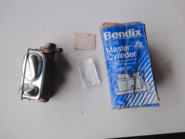 73-79 フォード カントリー セダン ギャラクシー 500 グラン トリノ サンダーバード トリノ カスタム 500 LTD II カントリー スクワイア bendix 11525 ブレーキ マスター シリンダー brake Master Cylinder