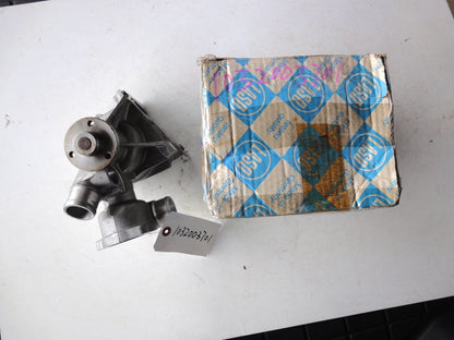 ドイツ製 ウォーターポンプ water pump 1032003701 ベンツ 190E, 260E, 300CE, 300E, 300SE（4枚目）
