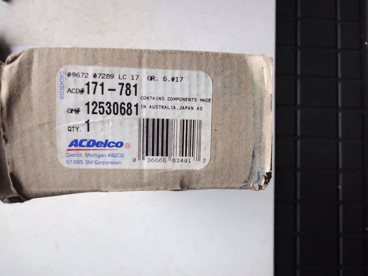 純正部品 97-03 シボレー コルベット 12530681 Front brake pad フロント ブレーキ パッド Chevrolet（3枚目）