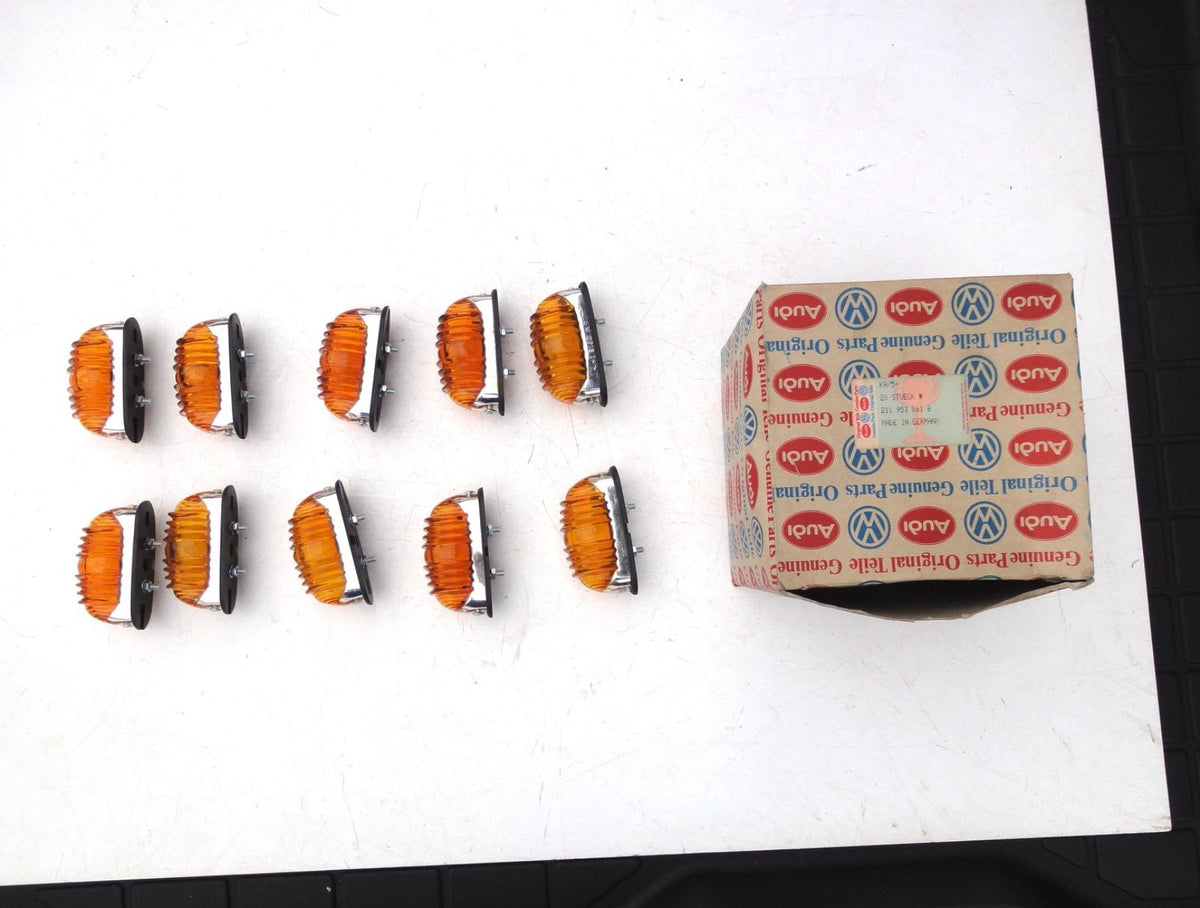 10個 カルマンギア クーペ 1200 1500 1600 211953061B VW Beetle ビートル KAEFER コンバーチブル フロントクォーター