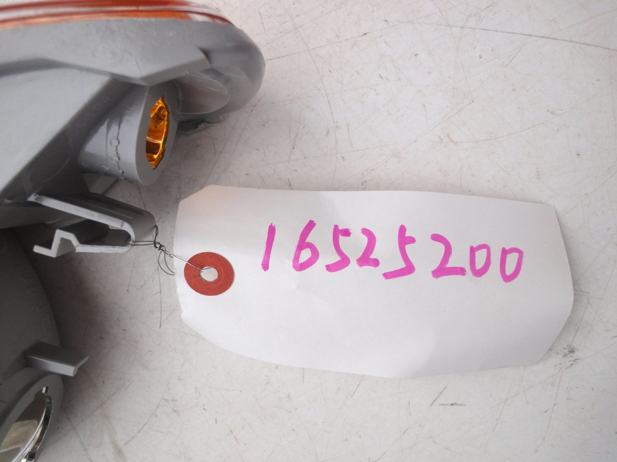 純正部品 99-07 右 GMC シエラ パーキング ターンシグナル ランプ ライト ウインカー パークシグナル 16525200 GMC （7枚目）