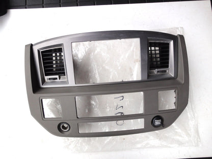 純正部品 06-08 インストルメント パネル ベゼル ダッジ ラム 1CP581J8AA Instrument Panel Bezel Dodge Ram15