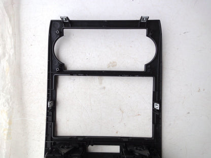 純正部品 05-06 クライスラー Chrysler 300 0WX57DX9AA インストルメント パネル ベゼル Instrument （4枚目）