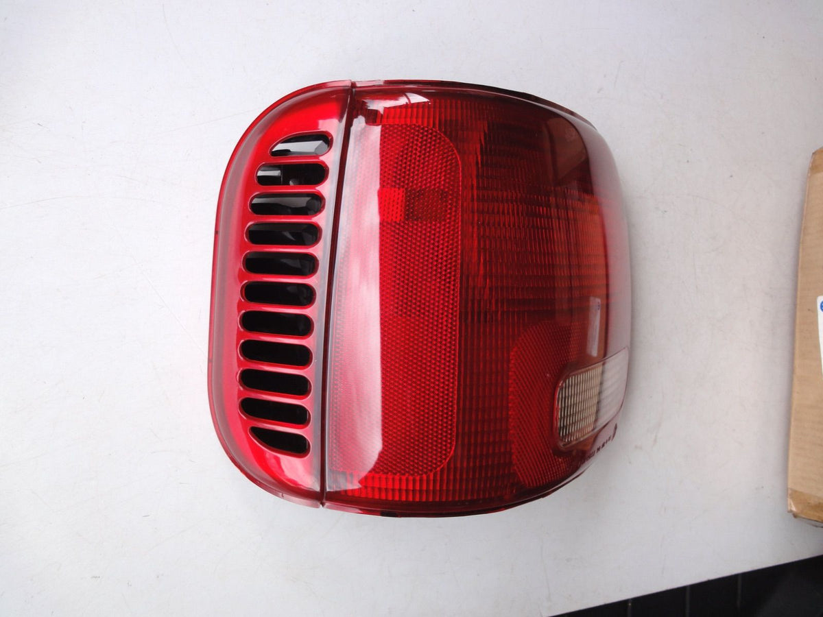 純正部品 97-03 左 ダッジ ラム ワゴン バン ストップ バックアップ テールランプ テールライト Ram1500 Ram2500 R（3枚目）
