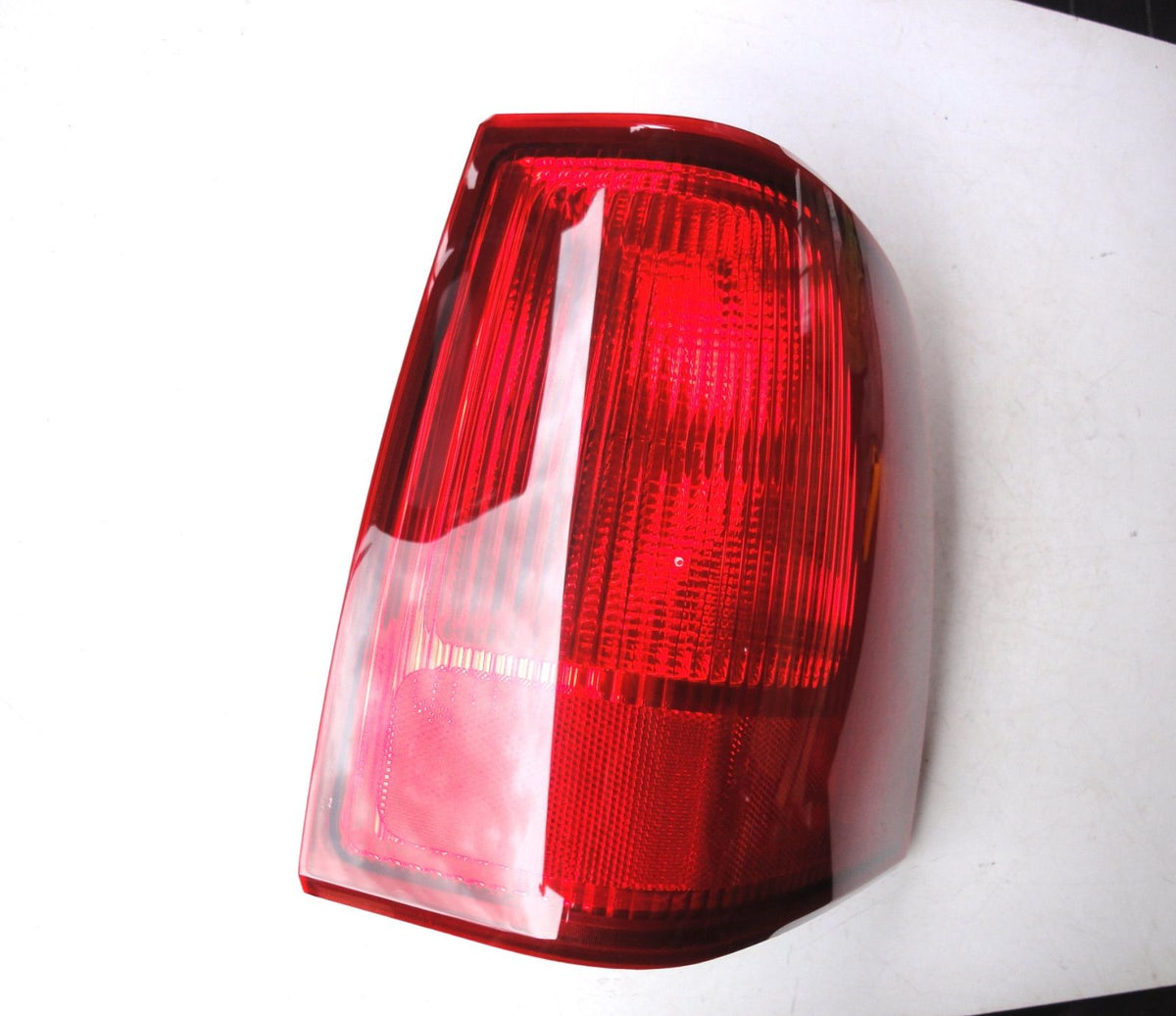 純正部品 03-06 右 リンカーン ナビゲーター テールランプ ライト 2L7X-13B504-A RH TAIL LAMP LIGHT （2枚目）
