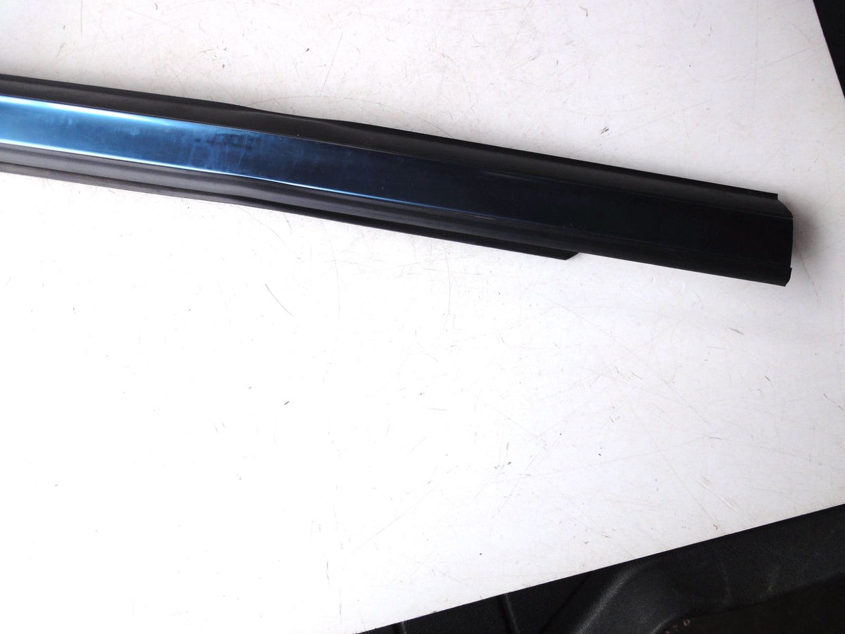 純正部品 06 リンカーン ナビゲーター ドアガラス ウェザーストリップ 6L7Z-7821452-A Door Glass Weather（3枚目）