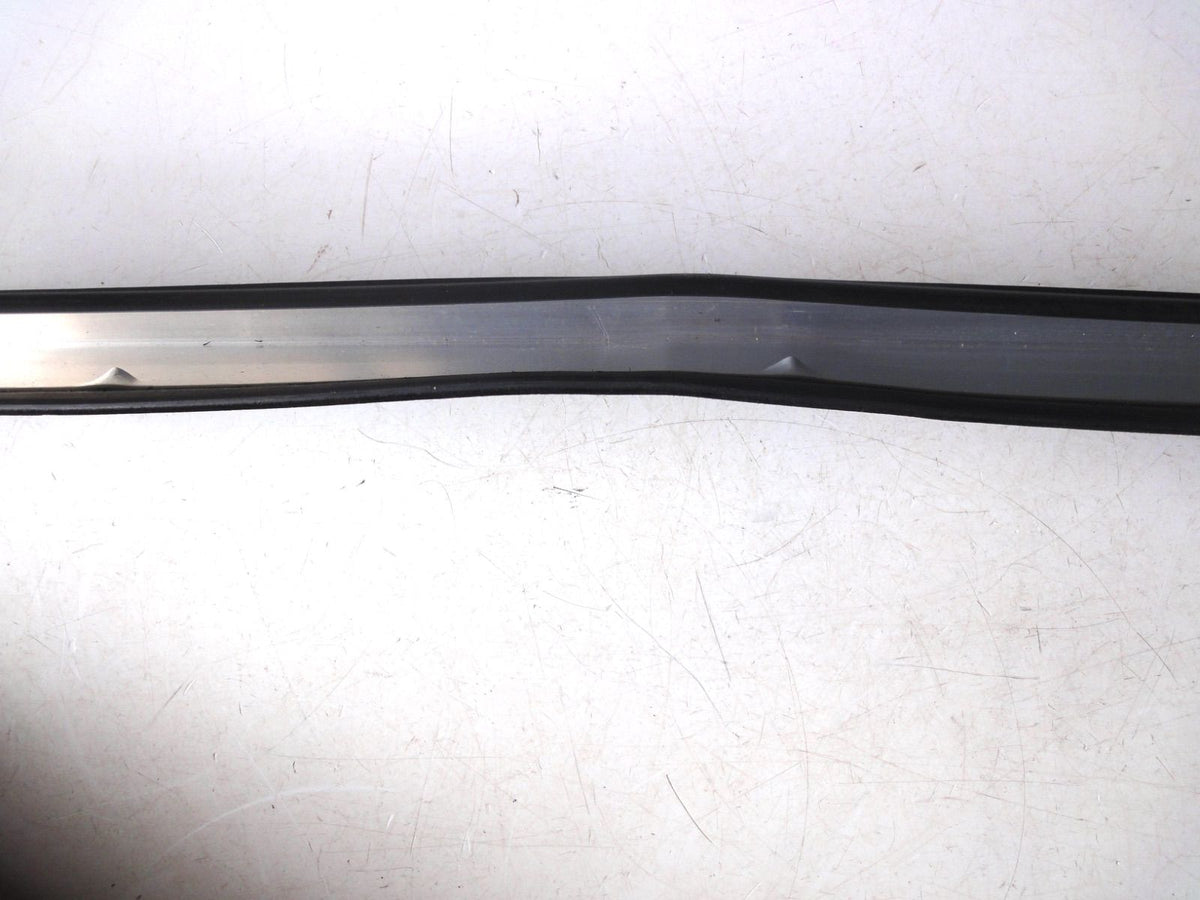 純正部品 06 リンカーン ナビゲーター ドアガラス ウェザーストリップ 6L7Z-7821452-A Door Glass Weather（5枚目）