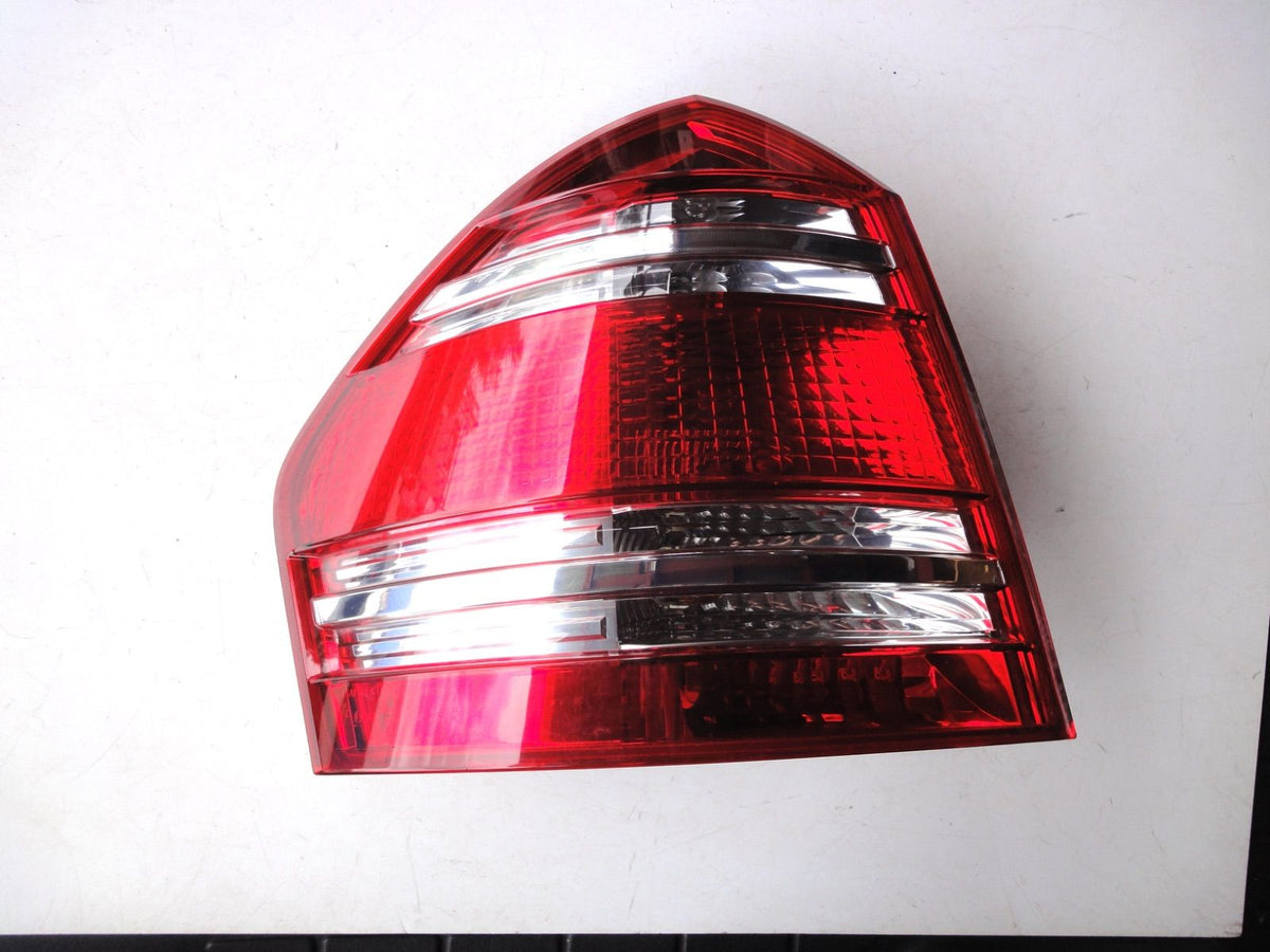 純正部品 X164 ベンツ GL クラス テールライト メルセデス・ベンツ 1648200564 1648200664 BENZ TAIL （2枚目）