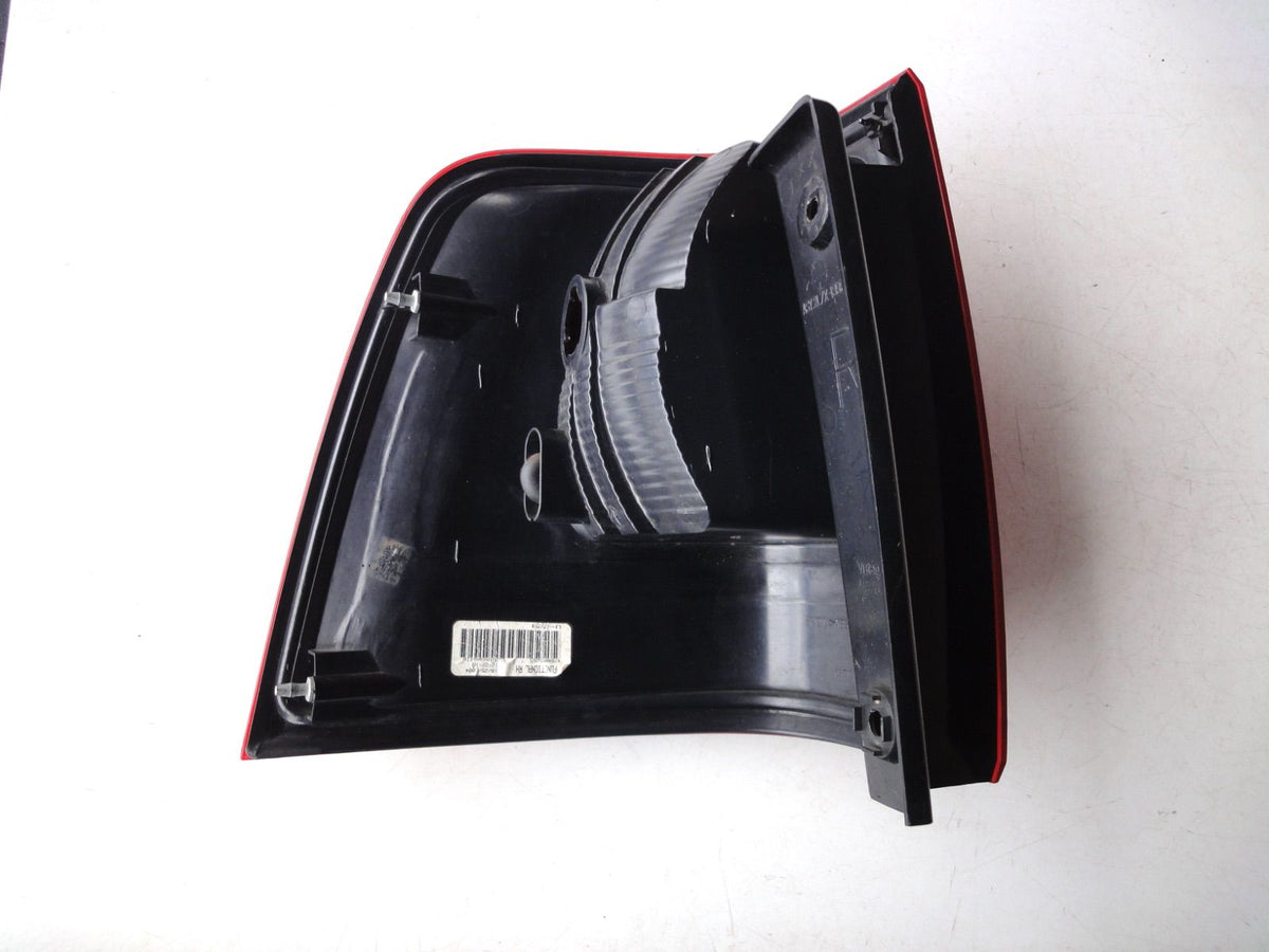純正部品 03-06 フォード エクスペディション テールランプ 2L1Z-13404-AB リンカーン ナビゲーター Ford Exped（4枚目）
