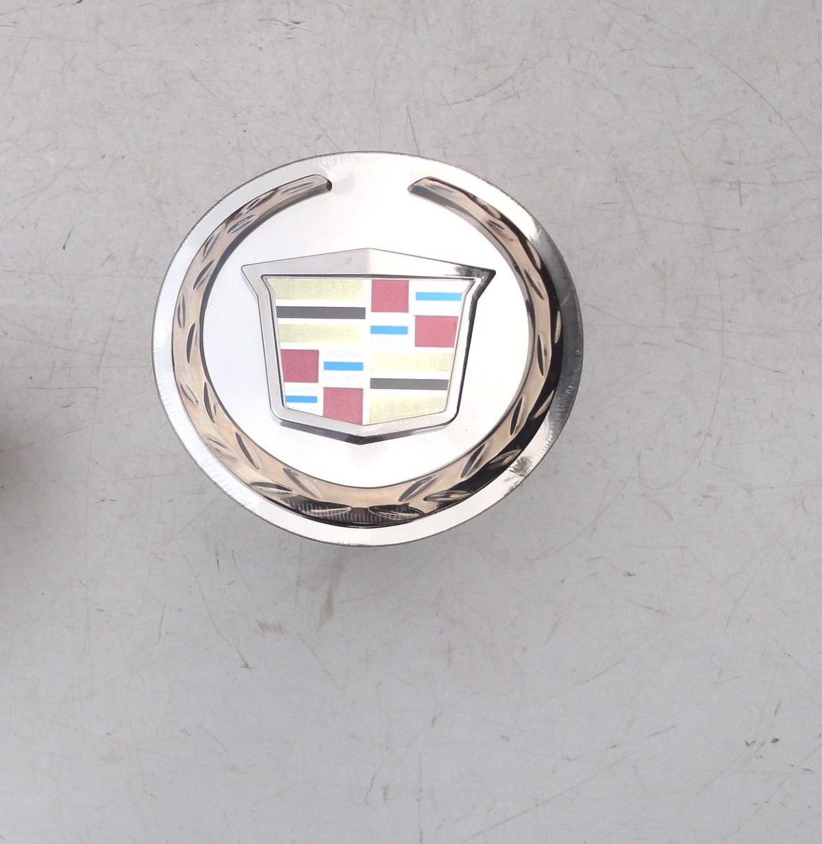 未開封 キャデラック クローム トウ ヒッチ カバー Cadillac Chrome Logo Tow Hitch Cover Plug