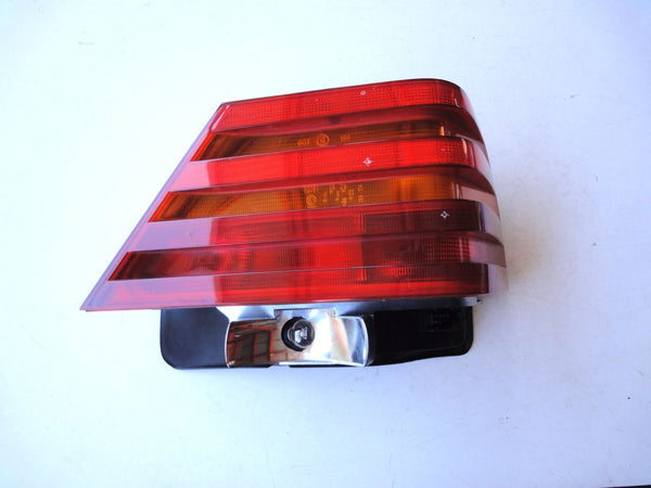 純正部品 右 メルセデス ベンツ W140 1408203464 テールランプ ライト TAIL LAMP LIGHT Mercedes-Benz