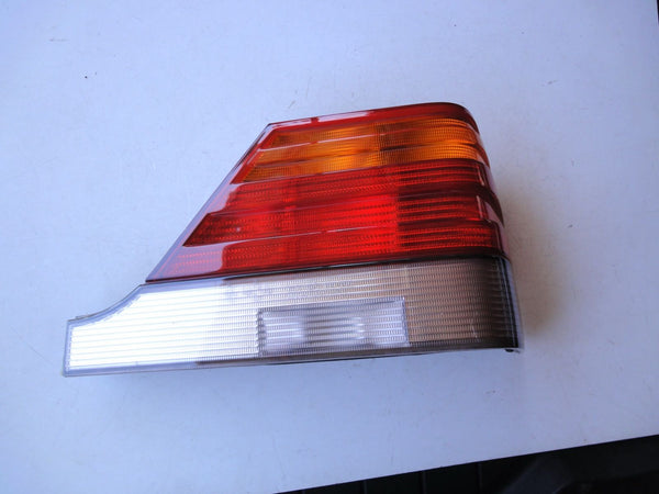 純正部品 W140 メルセデス ベンツ 右 テール ランプ 199272 TAIL LAMP LIGHT RH MERCEDES BENZ