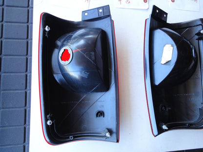 純正部品 98-02 左右セット リンカーン ナビゲーター テールランプ テール ライト F85B-13B505-A F85B-13B504（5枚目）