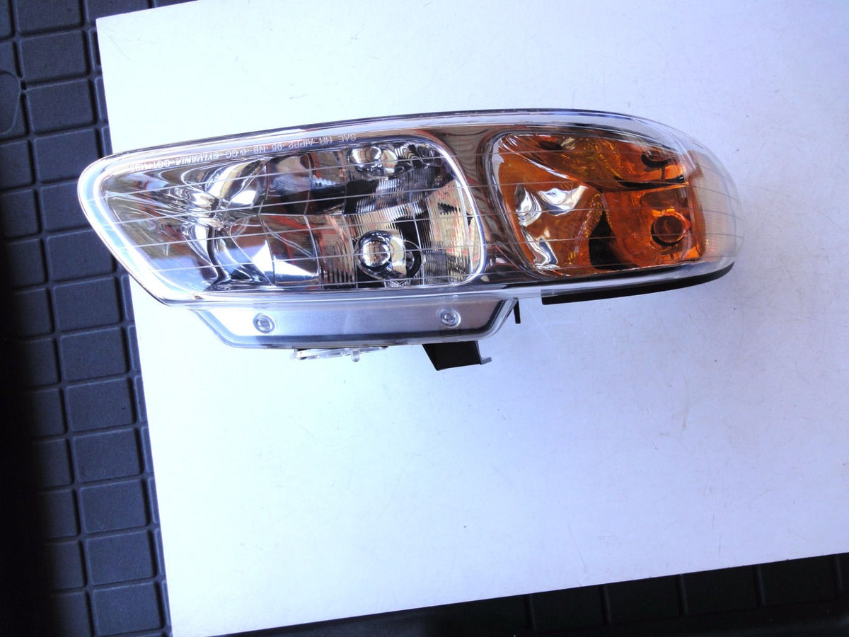 純正部品 96-00 RH ダッジ キャラバン クライスラー タウン＆カントリー プリムス ボイジャー / プリムス グランド ボイジャー （9枚目）