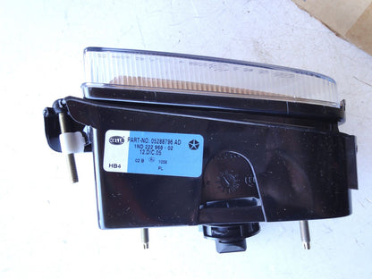 純正部品 右 01-05 クライスラー PTクルーザー フォグランプ 5288796AD RH FOG LAMP Chrysler PT C（4枚目）