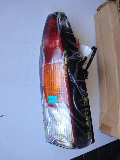 純正部品 テール ライト ランプ シボレー GMC ビュイック マーキュリー リンカーン フォード 5977236 RH TAIL LIGH（7枚目）
