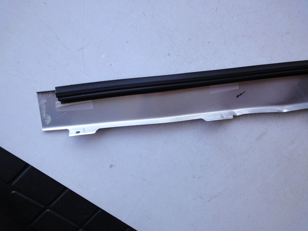純正部品 フォード エクスペディション F150 リンカーン ブラックウッド ナビゲーター ドア ウィンドウ フレーム アッパー ドア モー（8枚目）