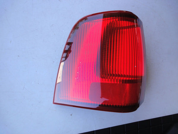 純正部品 03-06 左 リンカーン ナビゲーター テールランプ ライト Lincoln Navigator tail lamp light 2L7X-13B505-A 2L1Z-13405-AB