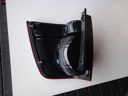 純正部品 左 03-06 フォード エクスペディション テール ランプ ライト 2X1X-13B505-A Ford Expedition （2枚目）
