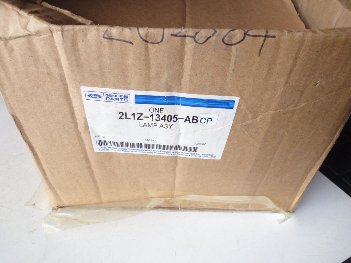 純正部品 左 03-06 フォード エクスペディション テール ランプ ライト 2X1X-13B505-A Ford Expedition （4枚目）