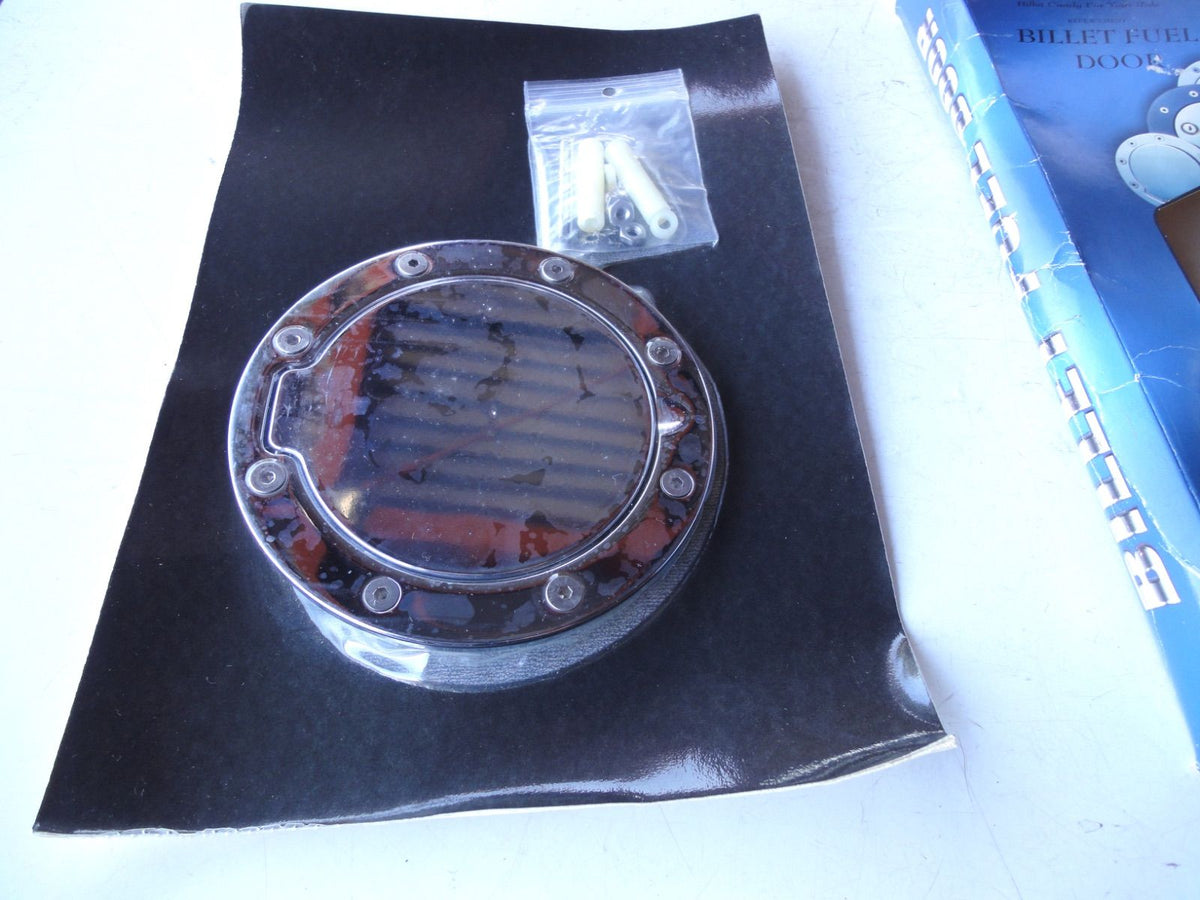 USA 未開封 AMI 6044C ダッジ デュランゴ ビレット フューエル ドア キャップ billet fuel door CAP DO（6枚目）