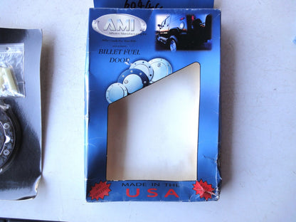 USA 未開封 AMI 6044C ダッジ デュランゴ ビレット フューエル ドア キャップ billet fuel door CAP DO（8枚目）